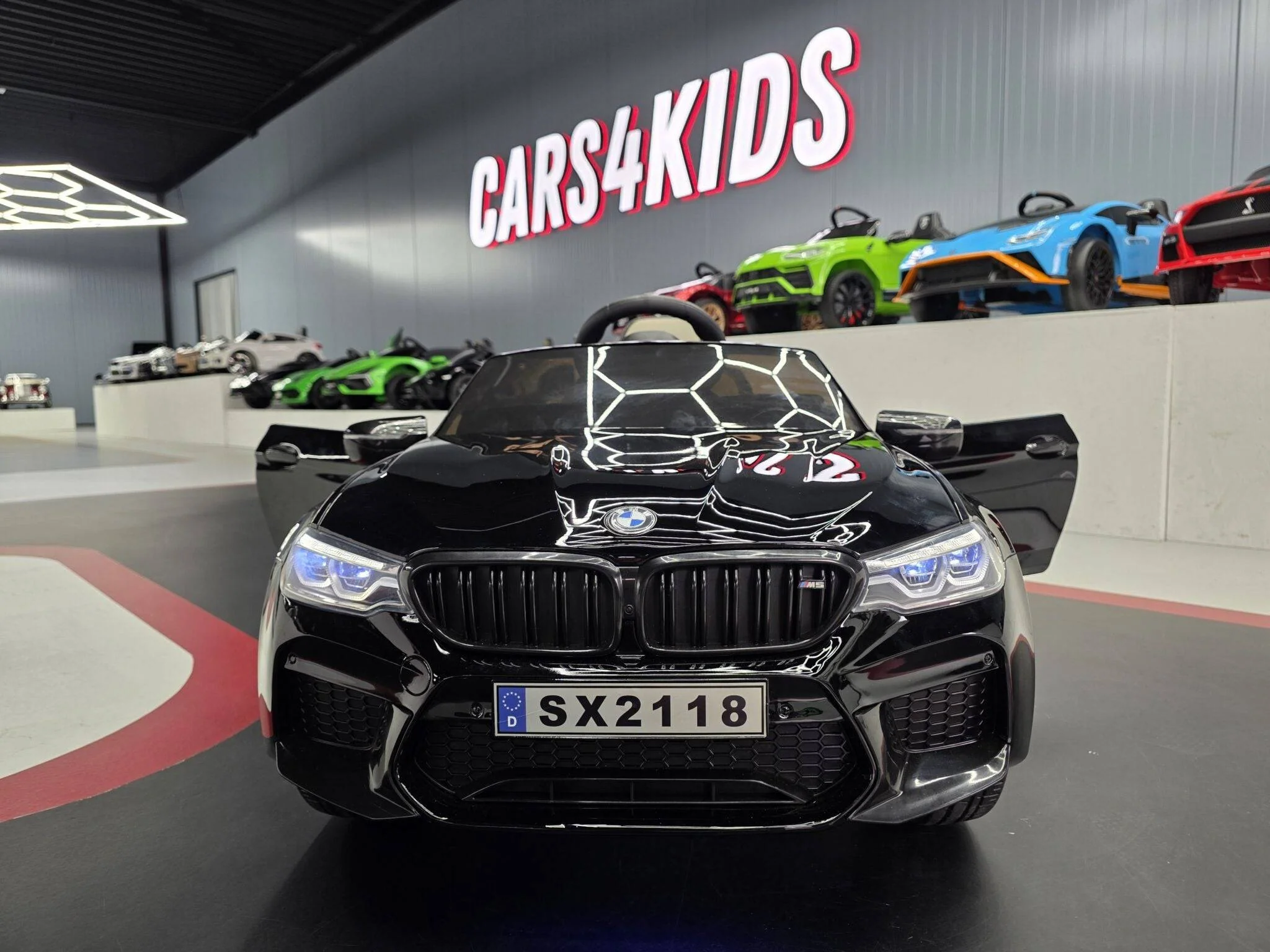 Auto Elettrica per Bambini BMW M5 24 V – Nero Metallizzato - Image 2
