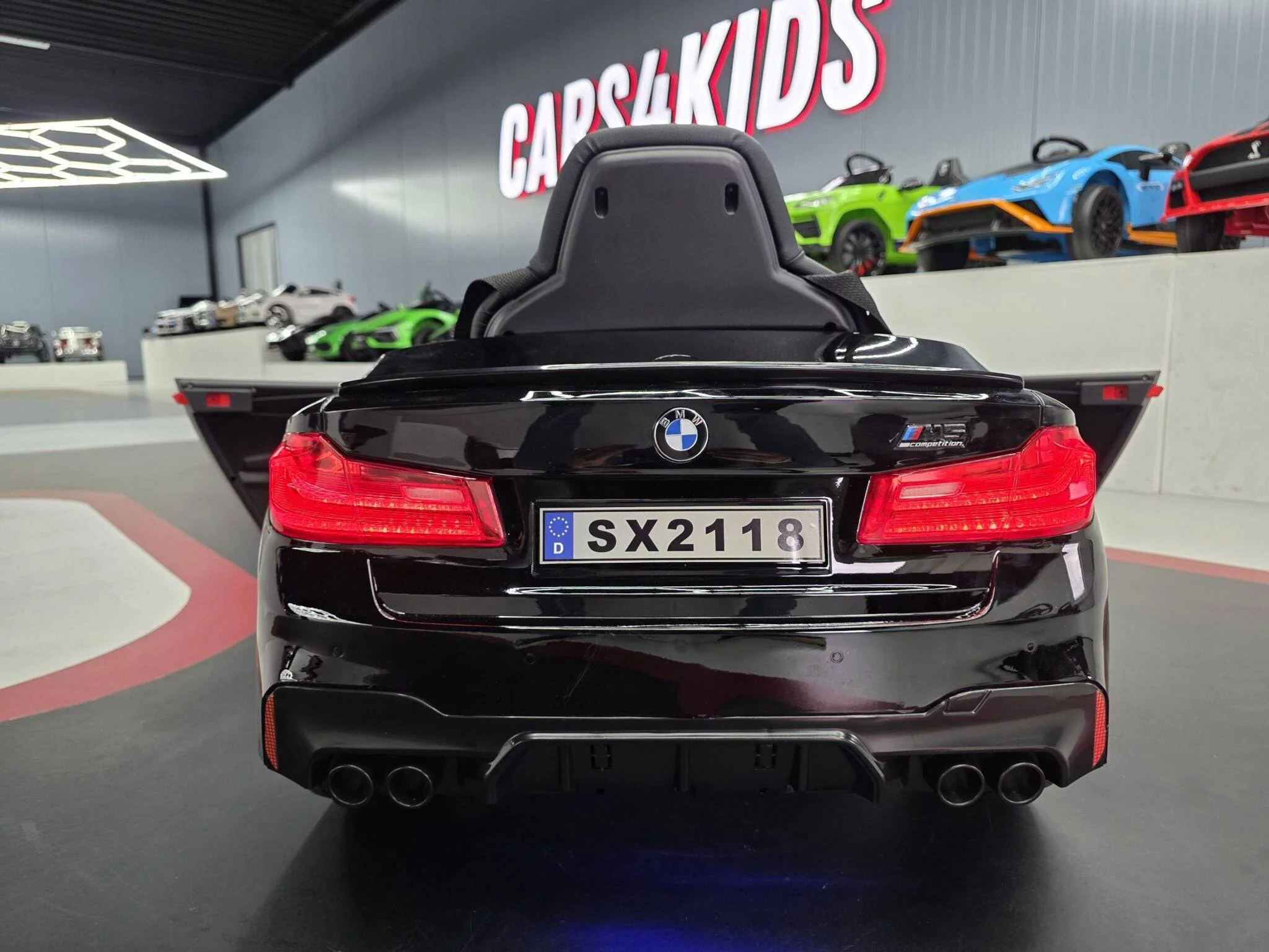 Auto Elettrica per Bambini BMW M5 24 V – Nero Metallizzato - Image 5