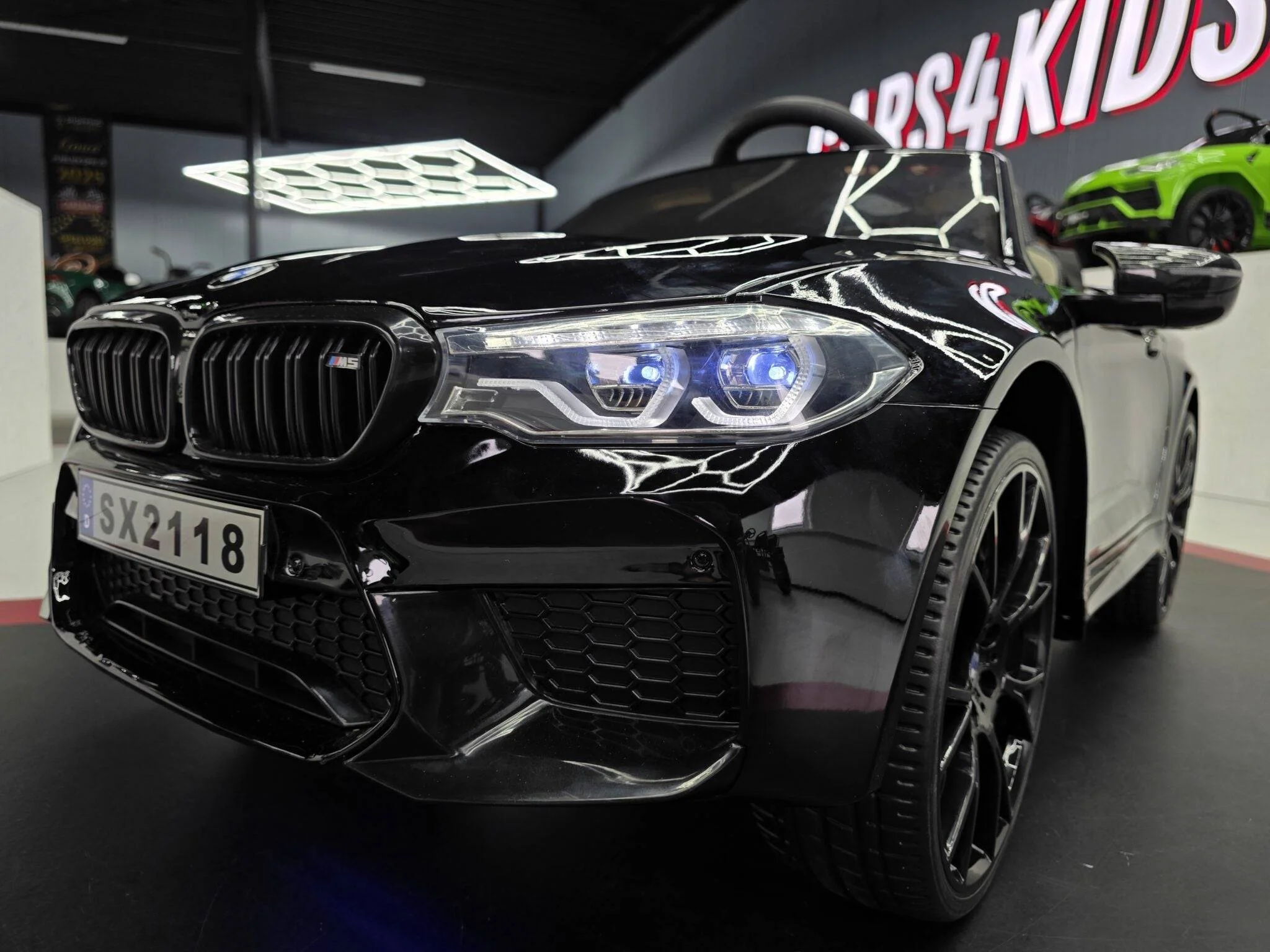 Auto Elettrica per Bambini BMW M5 24 V – Nero Metallizzato - Image 6