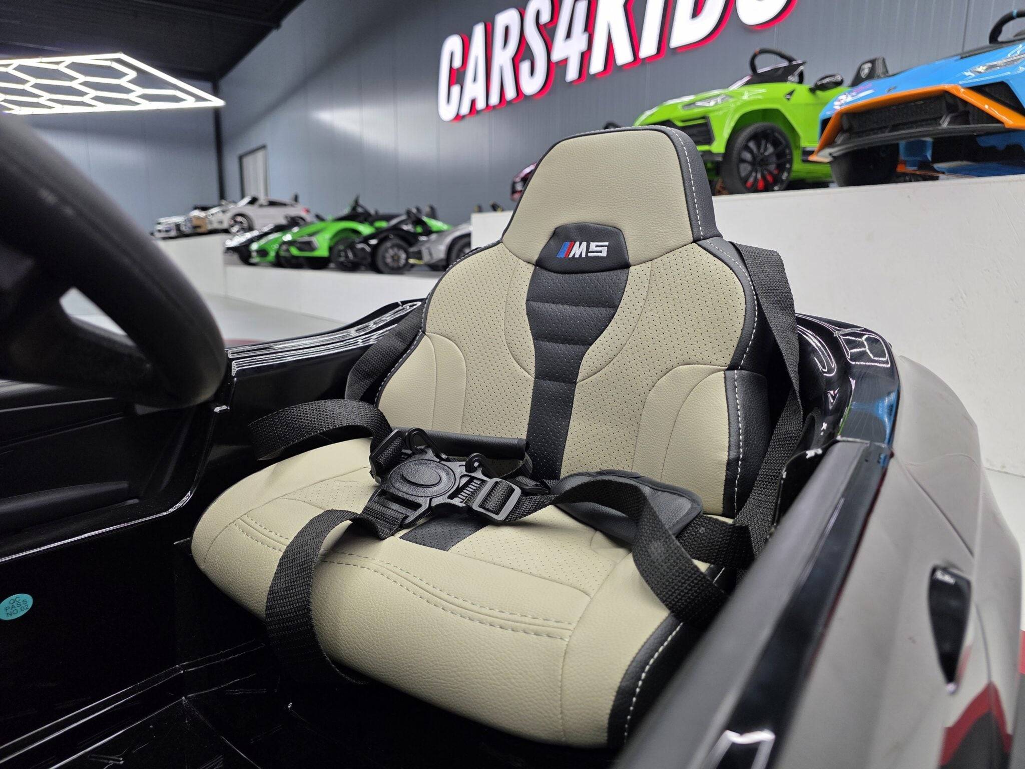 Auto Elettrica per Bambini BMW M5 24 V – Nero Metallizzato - Image 9