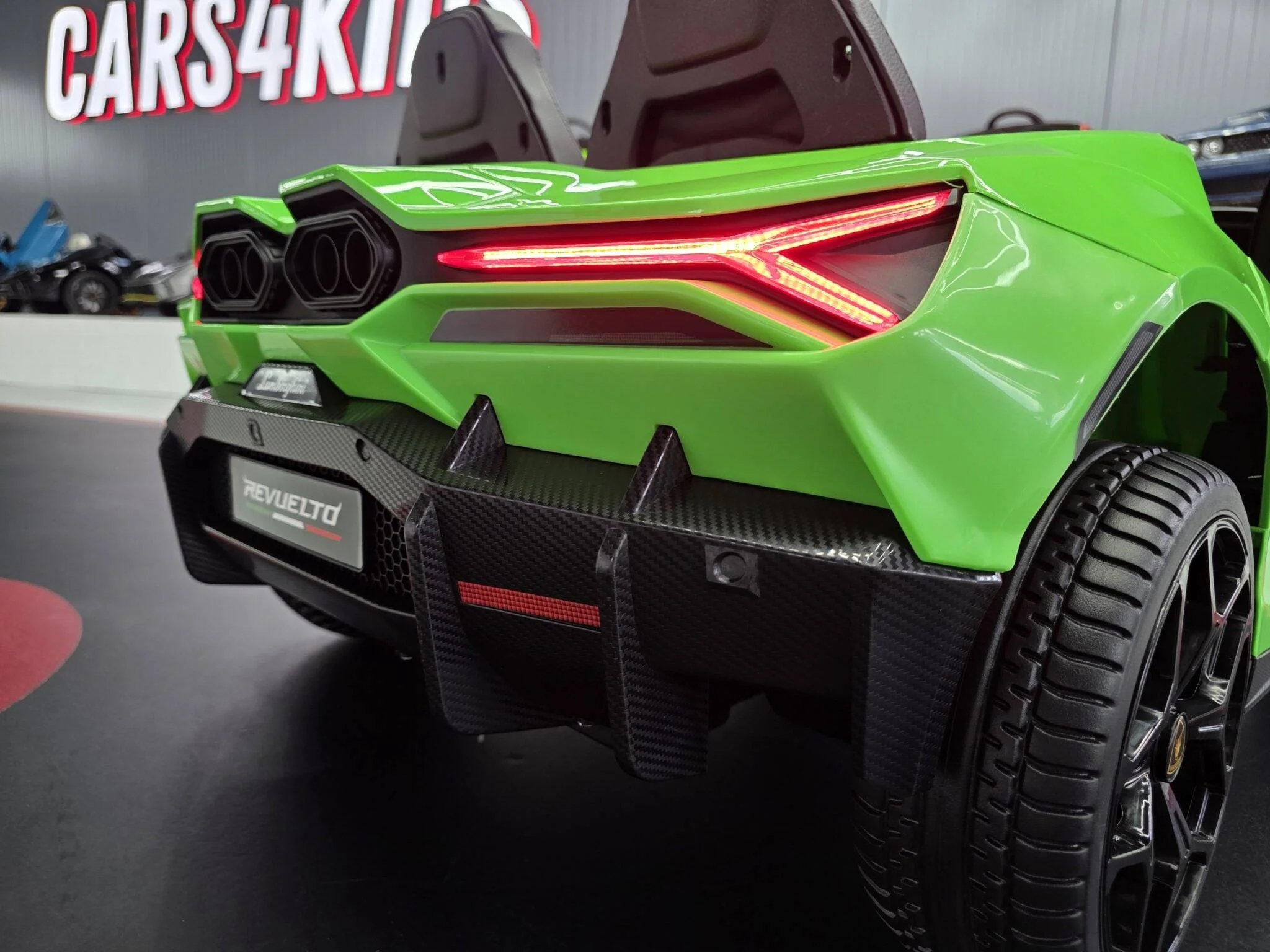 Auto Elettrica per Bambini Lamborghini Revuelto 24 V – 2 Posti - Image 7