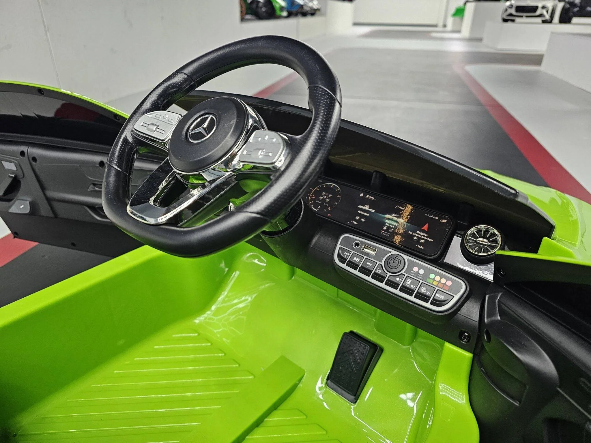 Auto Elettrica per Bambini 12 V con Telecomando – Verde - Image 7