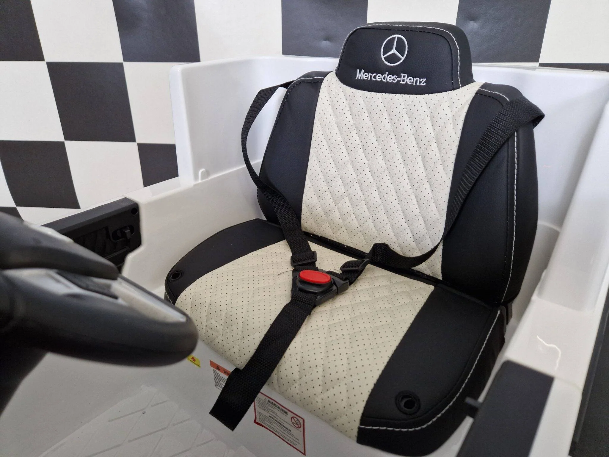 Auto Elettrica per Bambini Mercedes G63 AMG 6×6 12 V – Bianca - Image 11