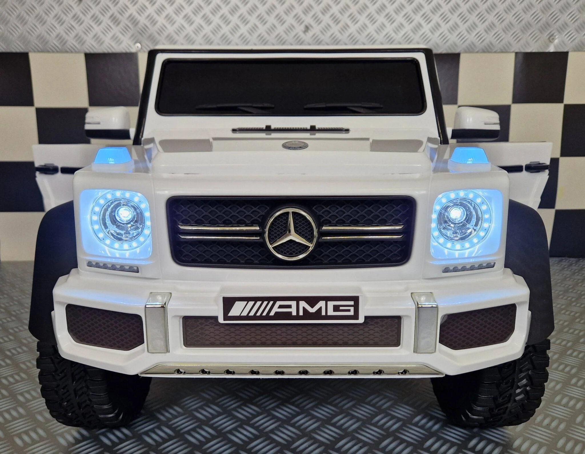 Auto Elettrica per Bambini Mercedes G63 AMG 6×6 12 V – Bianca - Image 2