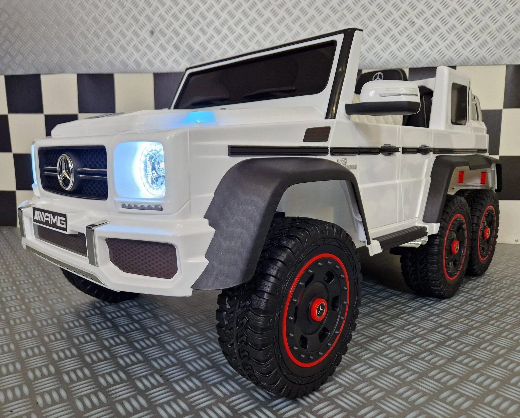 Auto Elettrica per Bambini Mercedes G63 AMG 6×6 12 V – Bianca - Image 3