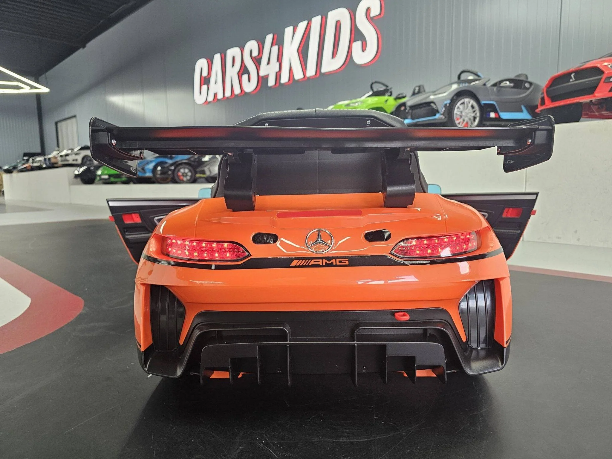 Auto Elettrica per Bambini Mercedes GT3 AMG 12 V – Arancione - Image 5
