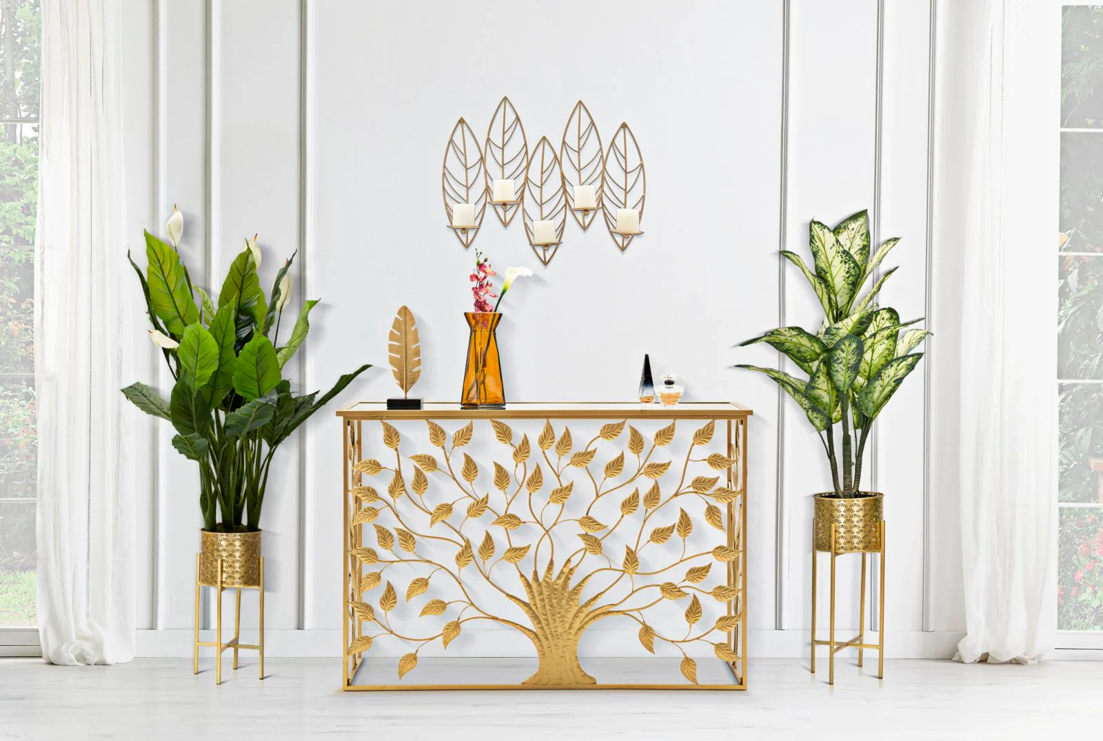 Console Elegante in Metallo Dorato con Piano in Vetro Specchiato 120x40x80 cm - Image 9
