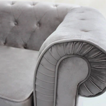 Divano Chesterfield in velluto blu o taupe con lavorazione capitonné - Image 11
