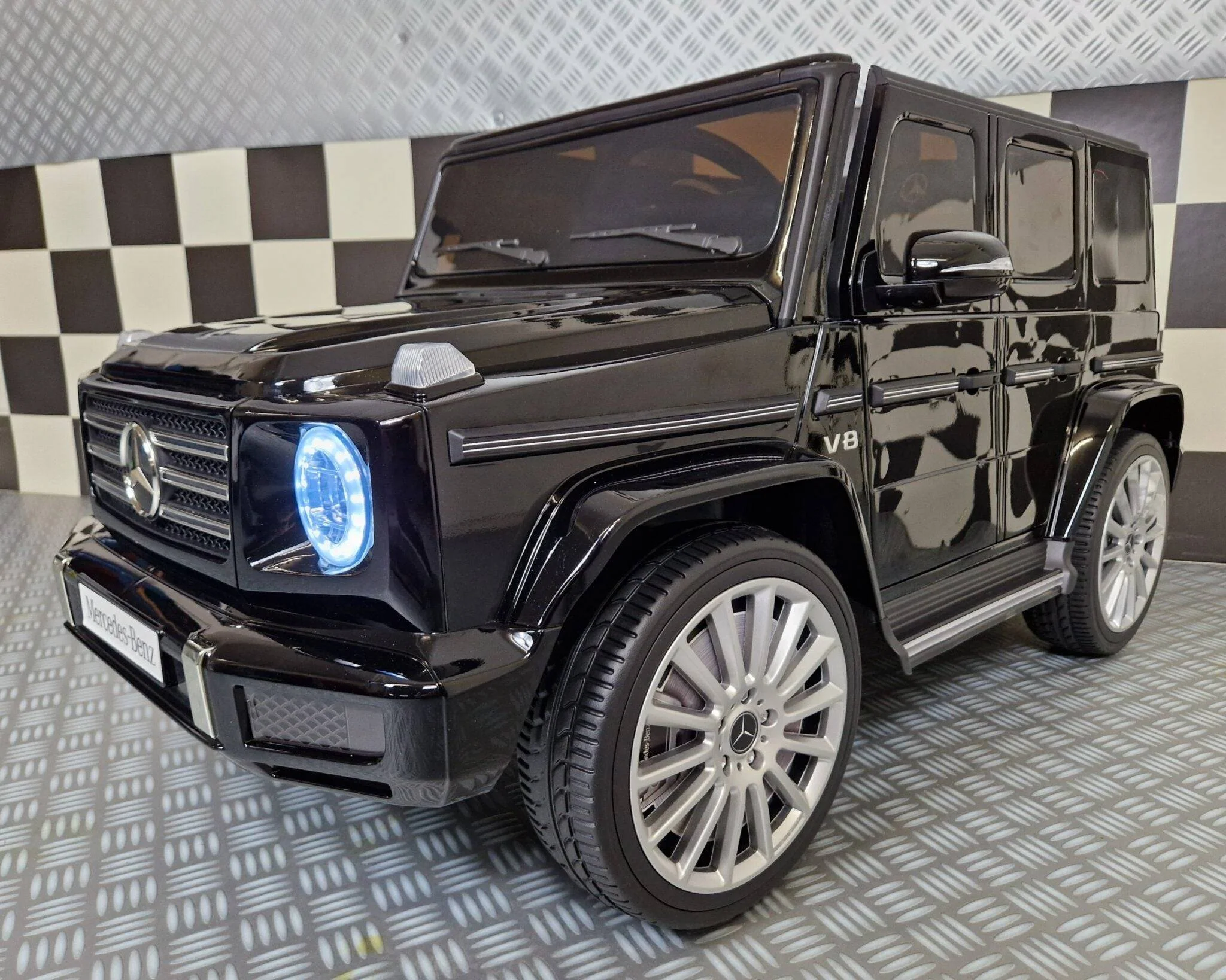 Auto Elettrica per Bambini Mercedes G500 12 V – Nero Metallizzato - Image 2