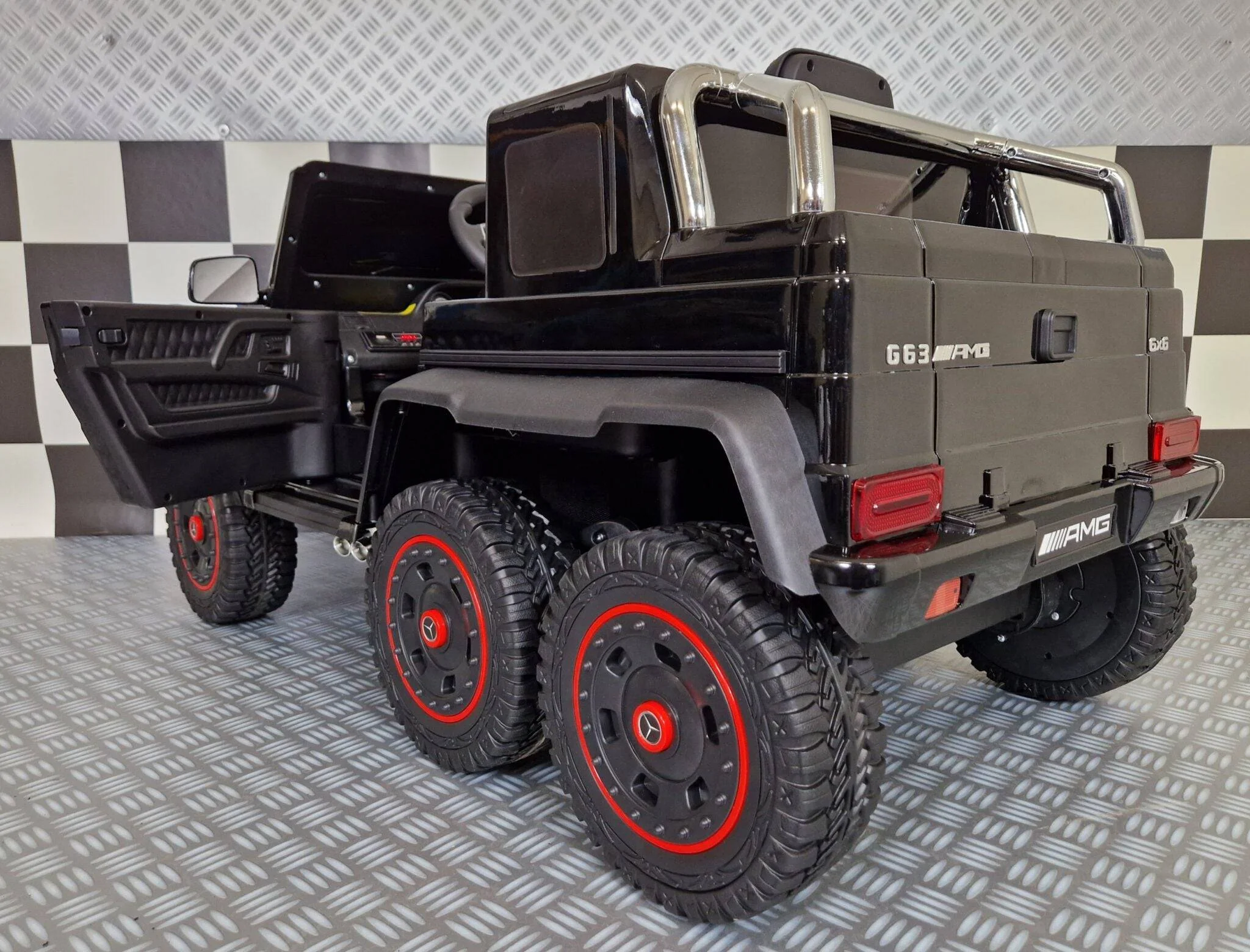 Auto Elettrica per Bambini Mercedes G63 AMG 6×6 12 V – Nero Metallizzato - Image 5