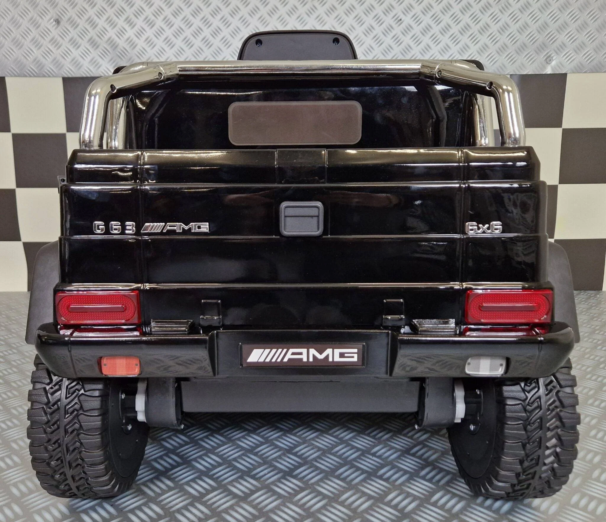 Auto Elettrica per Bambini Mercedes G63 AMG 6×6 12 V – Nero Metallizzato - Image 6