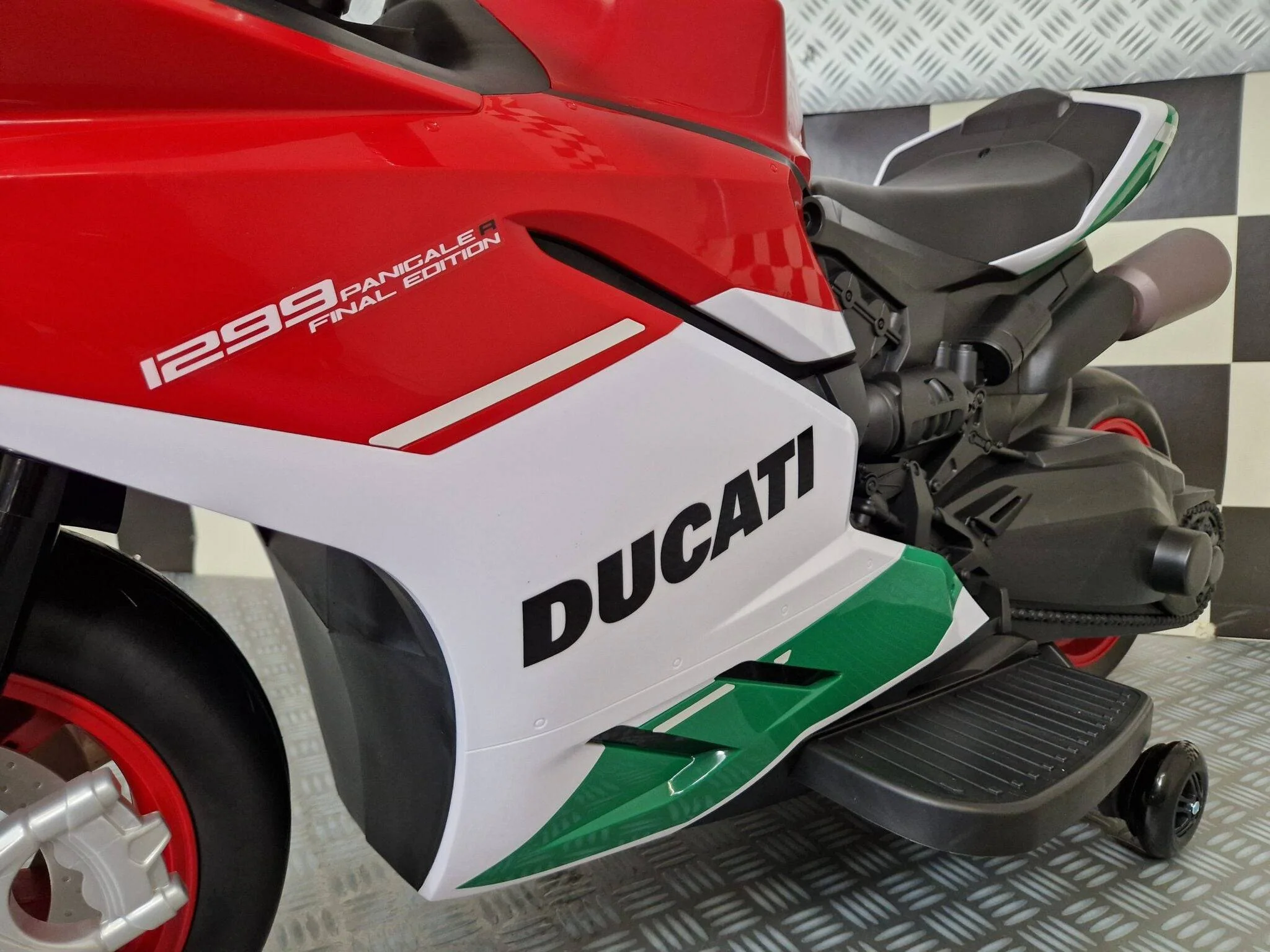 Moto Elettrica per Bambini Ducati Panigale 12 V – Rossa - Image 6