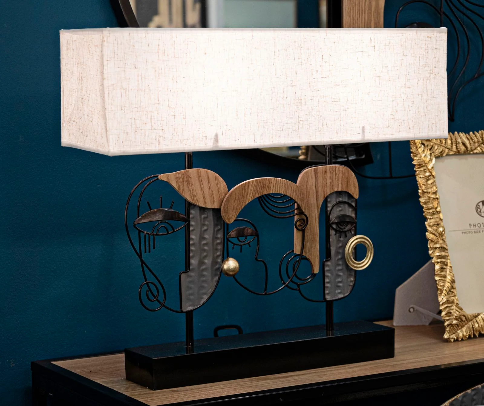 Lampada da Tavolo Picassy Plus - Design Cubista 50x17,8x45 cm - Image 6