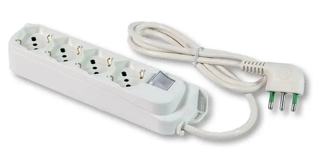 Multipresa universale 4P cavo 1,5MT