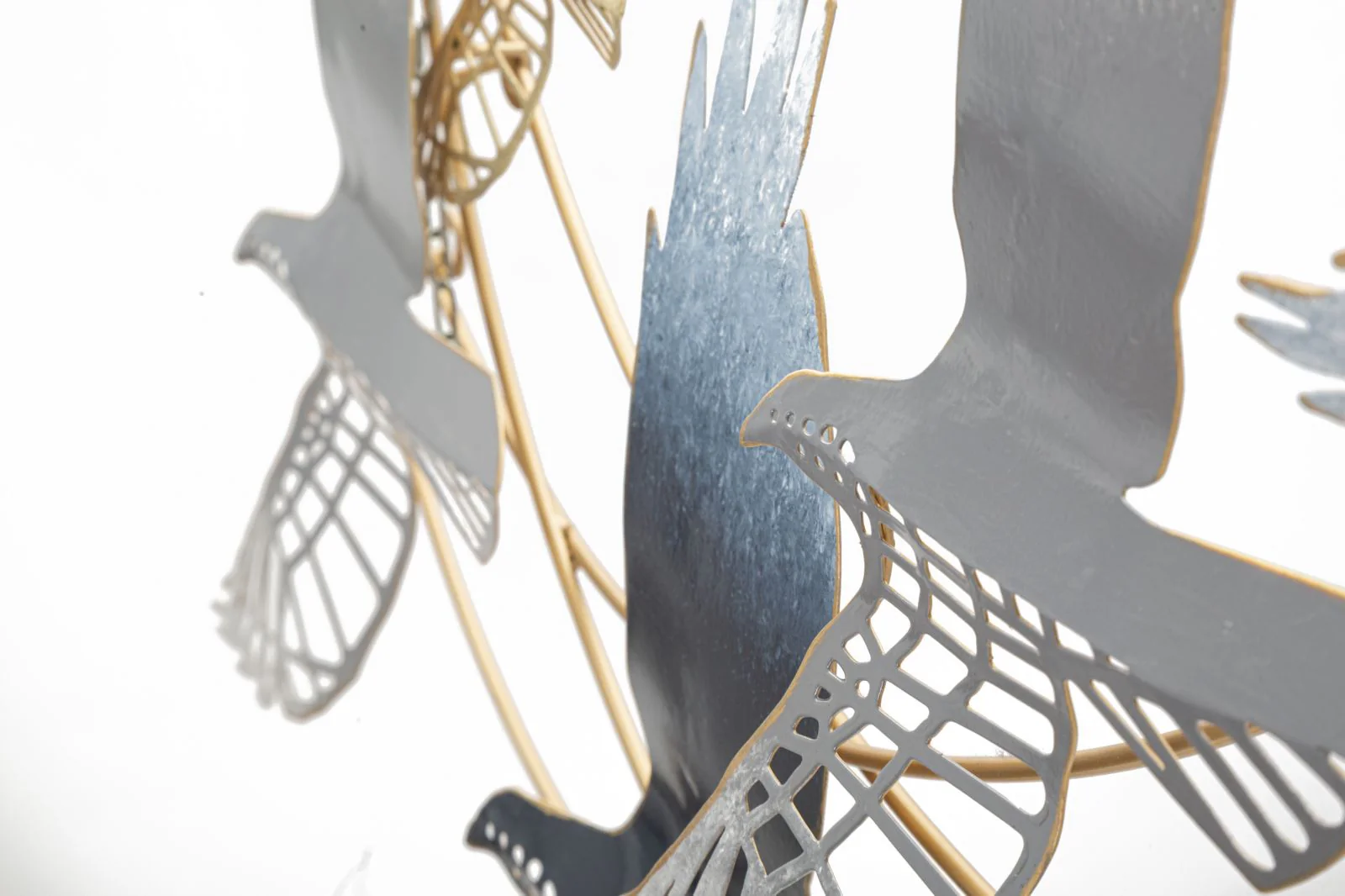 Pannello decorativo in ferro con uccelli in volo cm 90,8x6,4x50,8 - Image 4