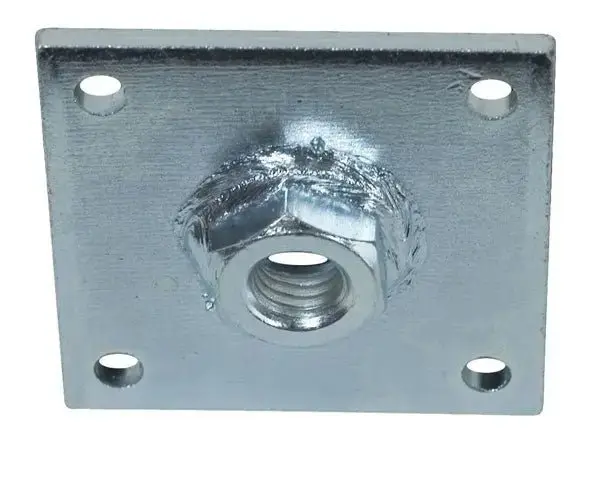 PIASTRA MM 50X50 C/DADO SALDATO M12