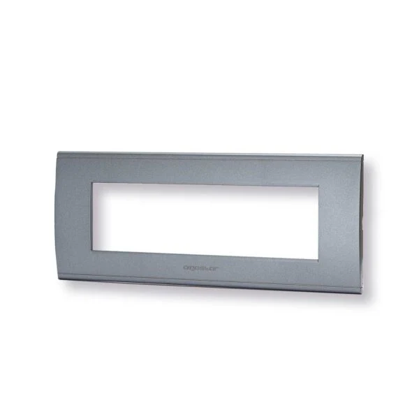 Placche per interruttori a 7 moduli della serie Living Compatibili Bticino