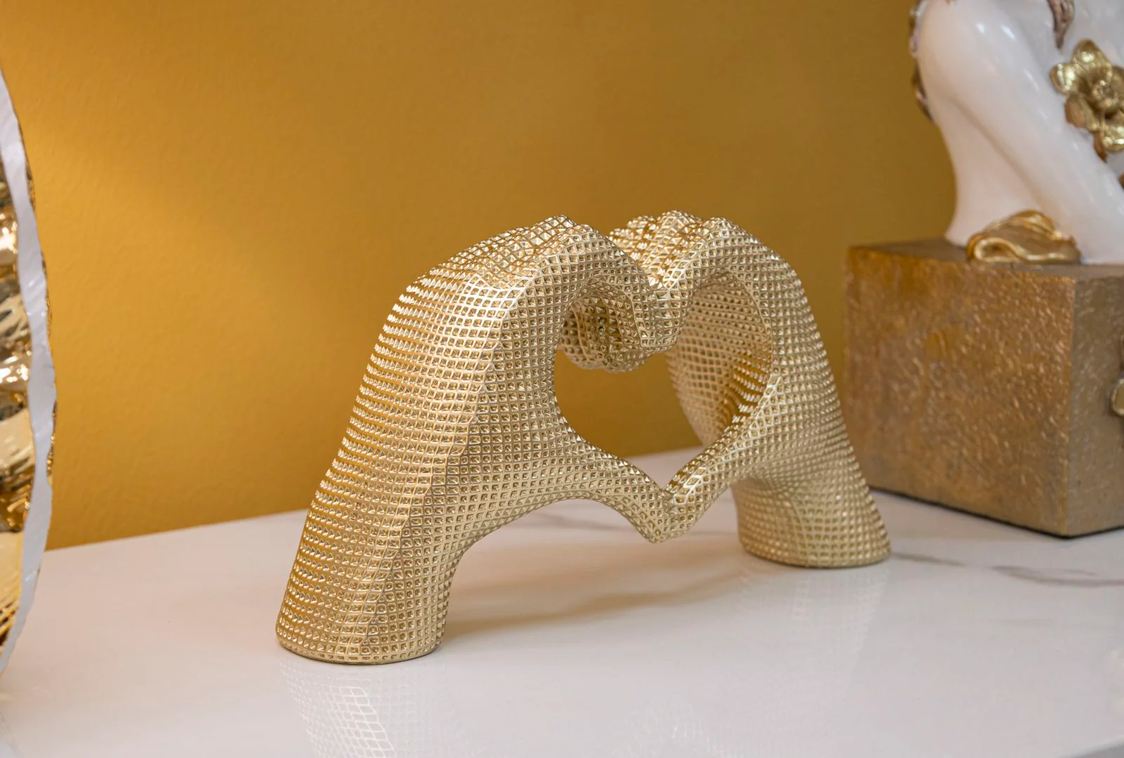 Scultura Lover Gold Cm 25X7,5X13,5 Per Ogni Ambiente Elegante - Image 6